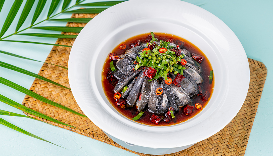 油泼温拌乌骨鸡